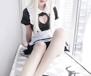 [Cosplay] eloise软软 女仆长裙