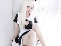 [Cosplay] eloise软软 女仆长裙