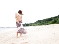 [Photobook] 井上うらら「ナマ撮りCollection」大胆露出の現役アイドル