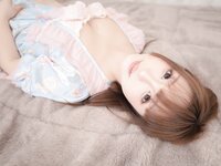 [Cosplay] 萝莉神楽板真冬之馒头雪糕
