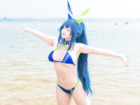 [Cosplay] 洛璃LoLiSAMA 热恋的盛夏 花园泳装