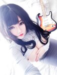 [Cosplay] Potato Godzilla - Guitar Sister