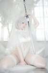 [Cosplay] 樱梨梨 2B白花嫁