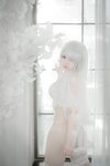 [Cosplay] 樱梨梨 2B白花嫁