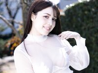 [Photobook] ミッシェル愛美 写真集「恋が咲くとき」