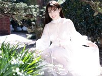[Photobook] ミッシェル愛美 写真集「恋が咲くとき」