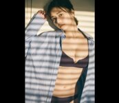 FRIDAY monthly girl 021＝冴木柚葉 完全未公開100カット(NO watermark)