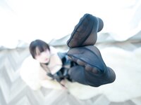 [Cosplay] 萝莉神楽板真冬之美脚调教