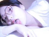 Sehee (세희) - Glasses Shirt