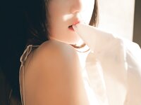 [Cosplay] 桜桃喵 融雪2