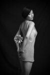 [Photobook] 週刊ポストデジタル写真集 杉本有美 yumi-mono-chrome