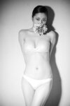 [Photobook] 週刊ポストデジタル写真集 杉本有美 yumi-mono-chrome
