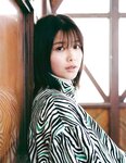 [Photobook] 2022.05.17 櫻坂46 渡邉理佐 卒業メモリアルブック 抱きしめたくなる瞬間