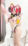 [Cosplay] ZinieQ - Hakos Baelz Pole Dancing