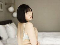 【舞ワイフ公式写真集】紫月ゆかり - 上品で丁寧な喋り方の人妻...実は変態痴女