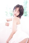 Haeppoyan (해뽀얀) - Girlfriend On The Bed