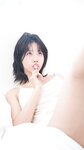 Haeppoyan (해뽀얀) - Girlfriend On The Bed