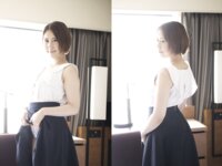 【舞ワイフ公式写真集】佐々木咲和 - ご主人の束縛に嫌気がさし浮気心が芽生える美尻妻