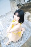 [Cosplay] 一只小栗奈 天台小雨衣