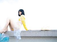 [Cosplay] 一只小栗奈 天台小雨衣