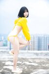 [Cosplay] 一只小栗奈 天台小雨衣