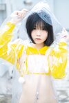 [Cosplay] 一只小栗奈 天台小雨衣