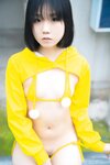 [Cosplay] 一只小栗奈 天台小雨衣