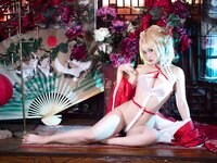 [Cosplay] LoLiSAMA 醫薛 - Glorious Cool Night Fragrant Snow 嫖褸珗眅悕