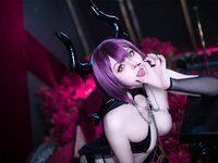 [Cosplay] Natsuko夏夏子 碧蓝航线 德文郡魅魔