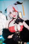 [Cosplay] Natsuko夏夏子 埃吉尔 金龙腾祥云
