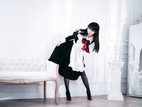 [Cosplay] 面饼仙儿 红高跟女仆