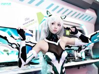[Cosplay] 走路摇zly 天选姬