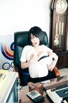 [Loozy] Zia (지아) - Female Employee