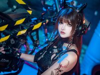 [Cosplay] 鹿八岁 代号鹿FAWN