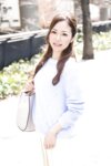 【舞ワイフ公式写真集】小川華蓮 - 育ちの良さが伝わってくる優しい雰囲気をまとった美人妻