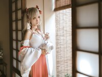 [Cosplay] Chun Momo 蠢沫沫 - Terrible witch 可畏 巫女
