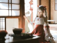 [Cosplay] Chun Momo 蠢沫沫 - Terrible witch 可畏 巫女