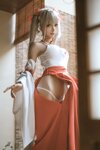 [Cosplay] Chun Momo 蠢沫沫 - Terrible witch 可畏 巫女