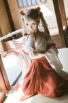 [Cosplay] Chun Momo 蠢沫沫 - Terrible witch 可畏 巫女