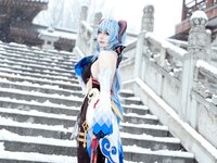 [Cosplay] 虎森森 原神 甘雨 雪景