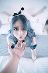 [Cosplay] eloise 软软 - Three points and black silk 三点与黑丝
