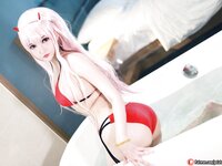 [Cosplay] Potato Godzilla - Zero Two Bikini