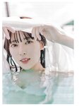 [Photobook] Renka Iwamoto 岩本蓮加 1st Photobook - Mischievous Wind いたずらな風