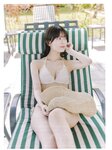 [Photobook] Renka Iwamoto 岩本蓮加 1st Photobook - Mischievous Wind いたずらな風