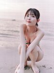 [Photobook] Renka Iwamoto 岩本蓮加 1st Photobook - Mischievous Wind いたずらな風