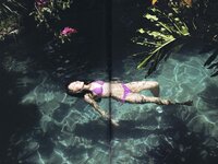 [Photobook]2017.10.22 百川晴香 ファースト写真集「百色吐息」