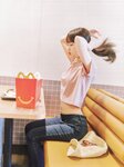 [Photobook] 2024.11.19 乃木坂46 岩本蓮加1st写真集 いたずらな風