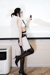 [Cosplay] 软糖爱喝奶 开档黑丝白
