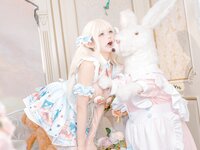 [Cosplay] 咬一口兔娘 - 爱丽丝蛋糕