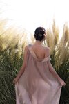 [Cosplay] 鱼子酱Fish 抹胸芦苇女人写真
